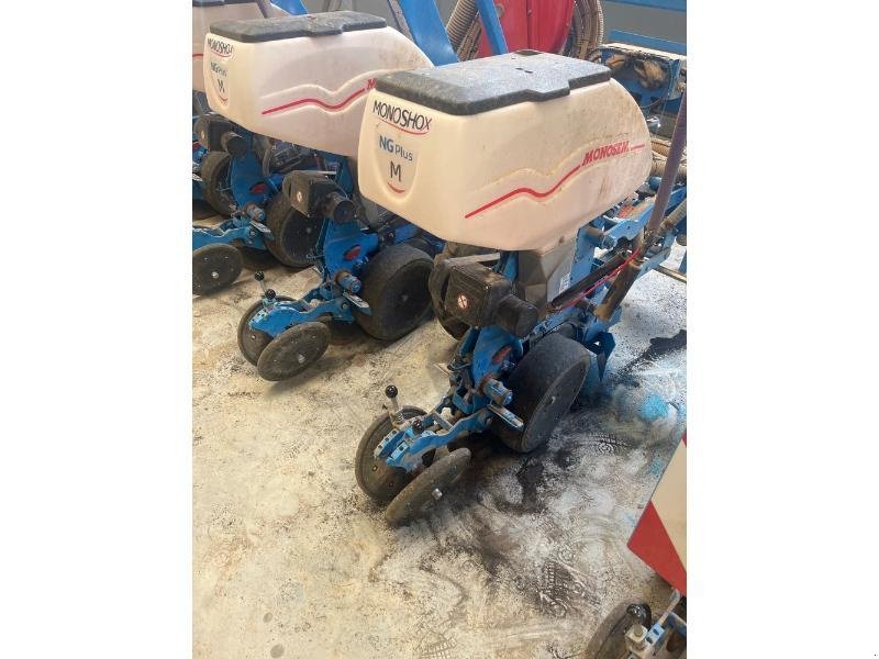 Einzelkornsägerät tip Monosem NG+M-MONOSHOX, Gebrauchtmaschine in ANTIGNY (Poză 8)