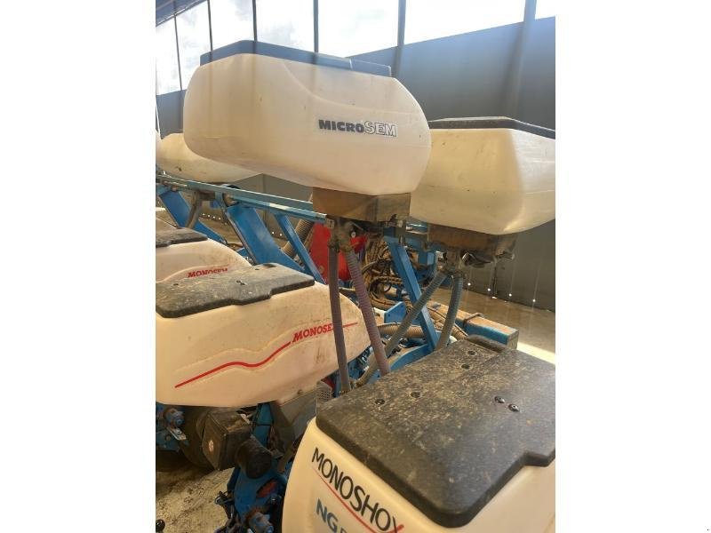 Einzelkornsägerät tip Monosem NG+M-MONOSHOX, Gebrauchtmaschine in ANTIGNY (Poză 9)