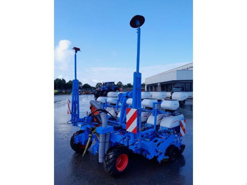 Einzelkornsägerät du type Monosem NG+M-MONOSHOX, Gebrauchtmaschine en ANTIGNY (Photo 5)