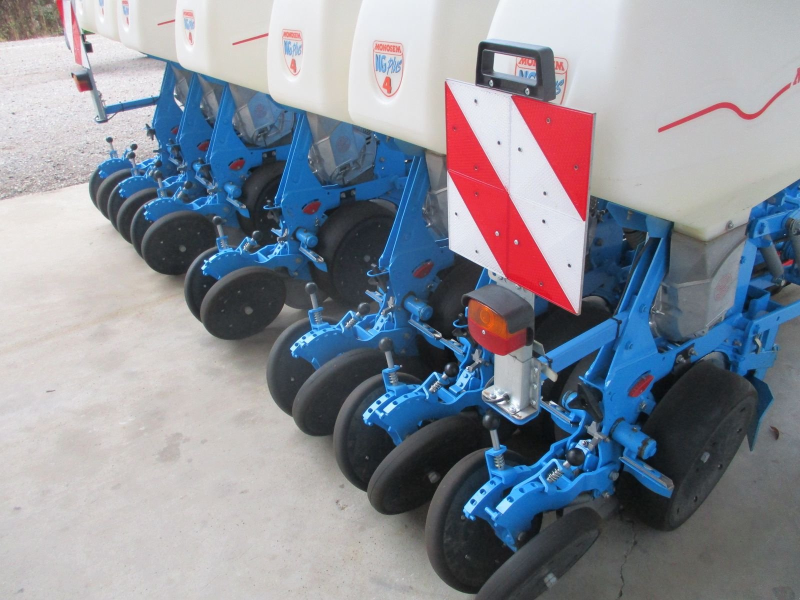 Einzelkornsägerät van het type Monosem NG plus 4, Vorführmaschine in Altenmarkt (Foto 12)