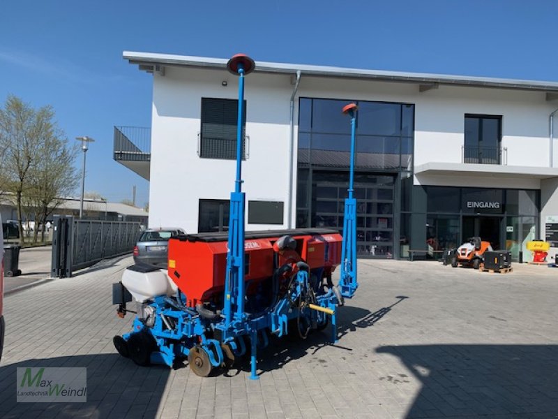 Einzelkornsägerät of the type Monosem NG Plus 4, Neumaschine in Markt Schwaben (Picture 1)