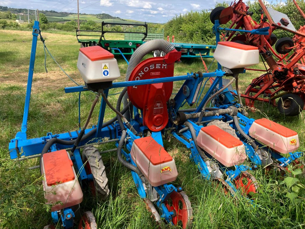 Einzelkornsägerät tip Monosem Ng, Gebrauchtmaschine in VIRECOURT (Poză 3)