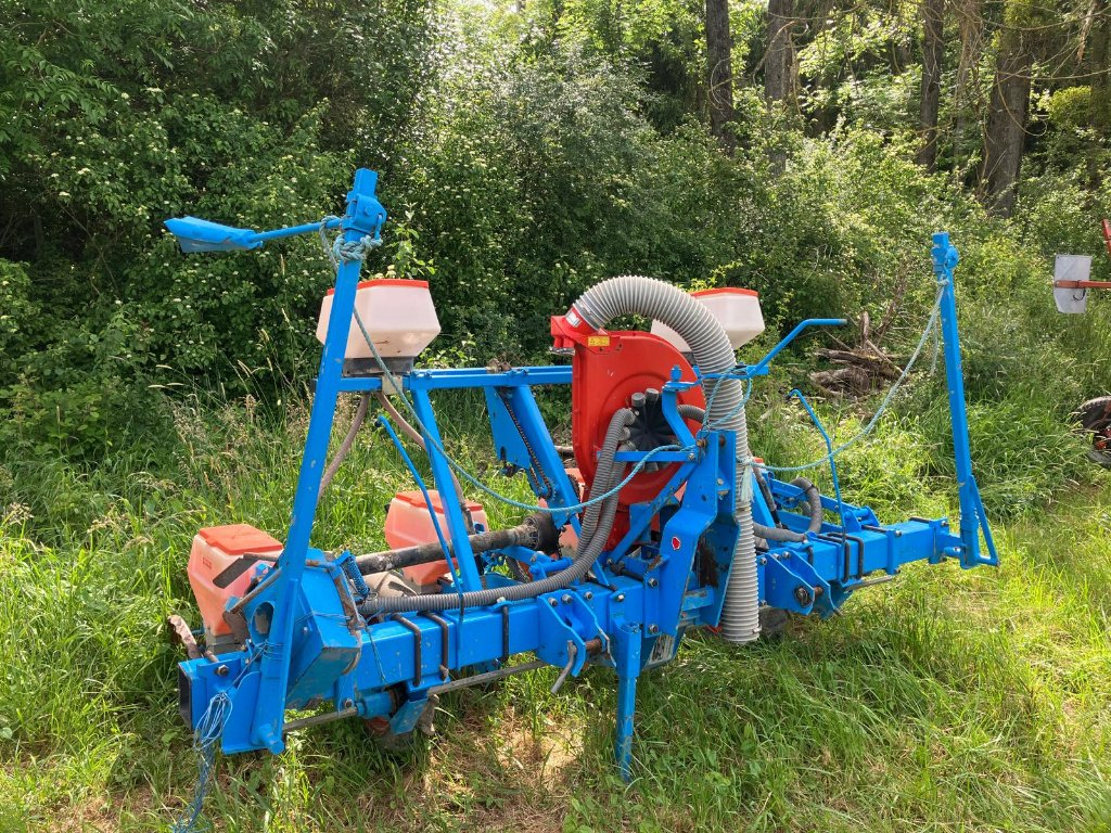 Einzelkornsägerät tip Monosem Ng, Gebrauchtmaschine in VIRECOURT (Poză 4)