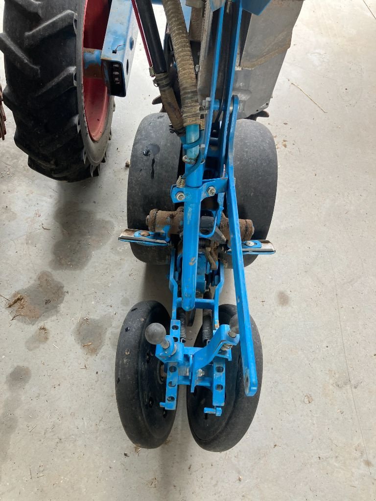 Einzelkornsägerät του τύπου Monosem NG4+, Gebrauchtmaschine σε MORLHON LE HAUT (Φωτογραφία 8)