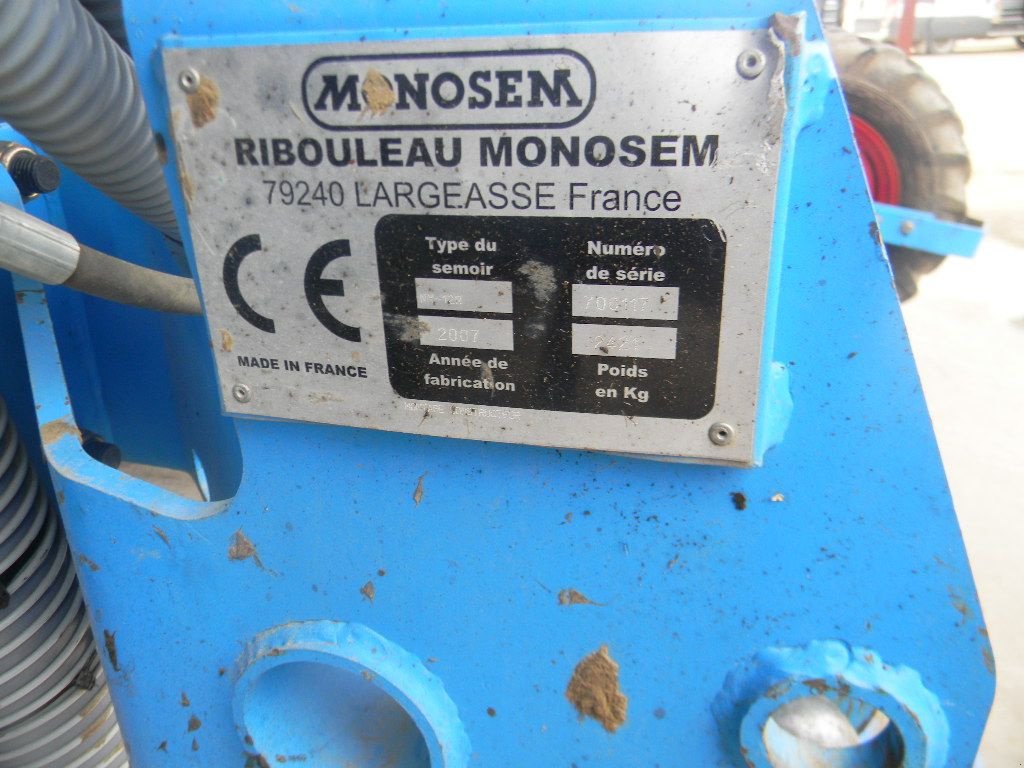 Einzelkornsägerät des Typs Monosem NX 12 RANGS, Gebrauchtmaschine in ENNEZAT (Bild 5)