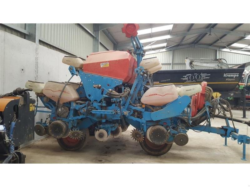 Einzelkornsägerät от тип Monosem NX WINGFOLD, Gebrauchtmaschine в CHAUMONT (Снимка 2)