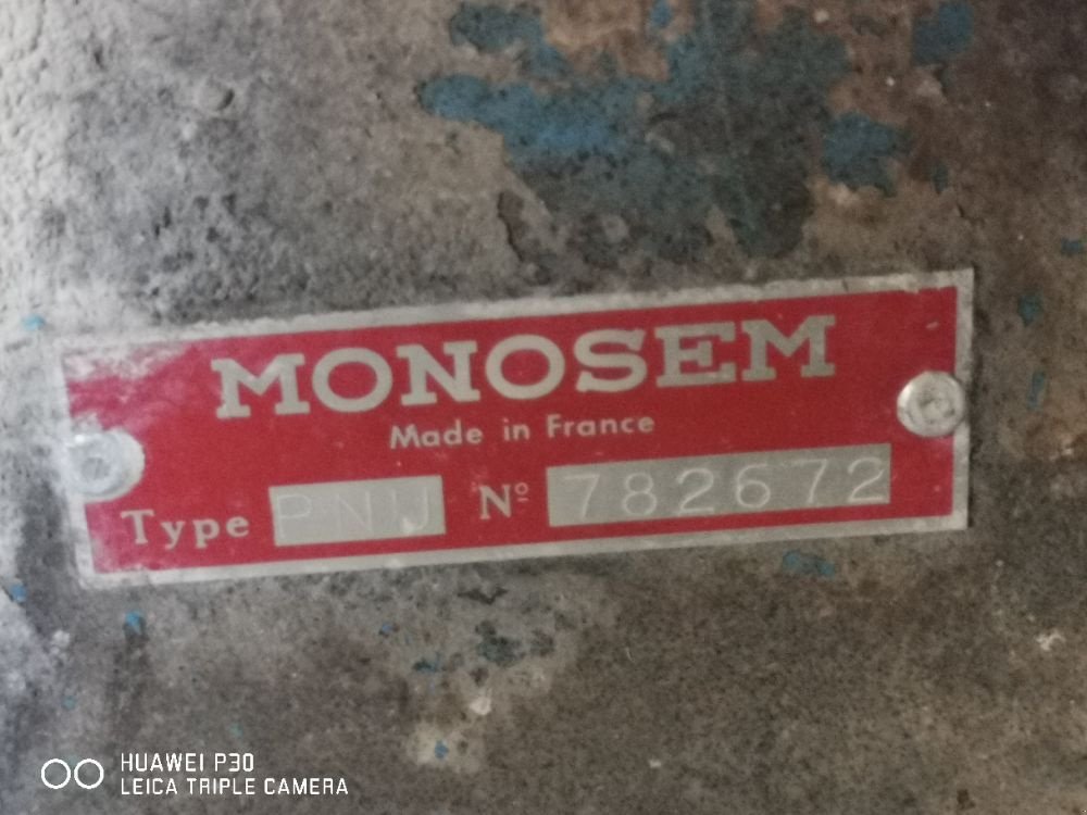 Einzelkornsägerät of the type Monosem PNU, Gebrauchtmaschine in FRESNAY LE COMTE (Picture 4)