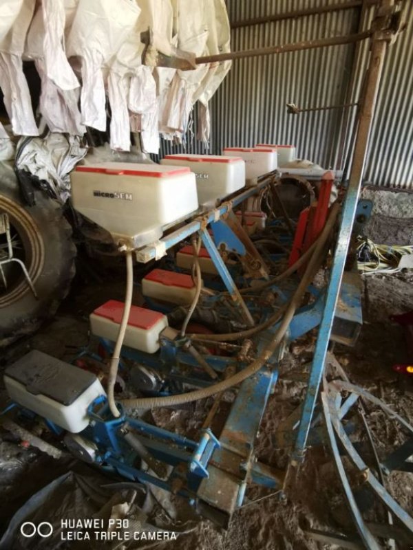 Einzelkornsägerät of the type Monosem PNU, Gebrauchtmaschine in FRESNAY LE COMTE (Picture 1)