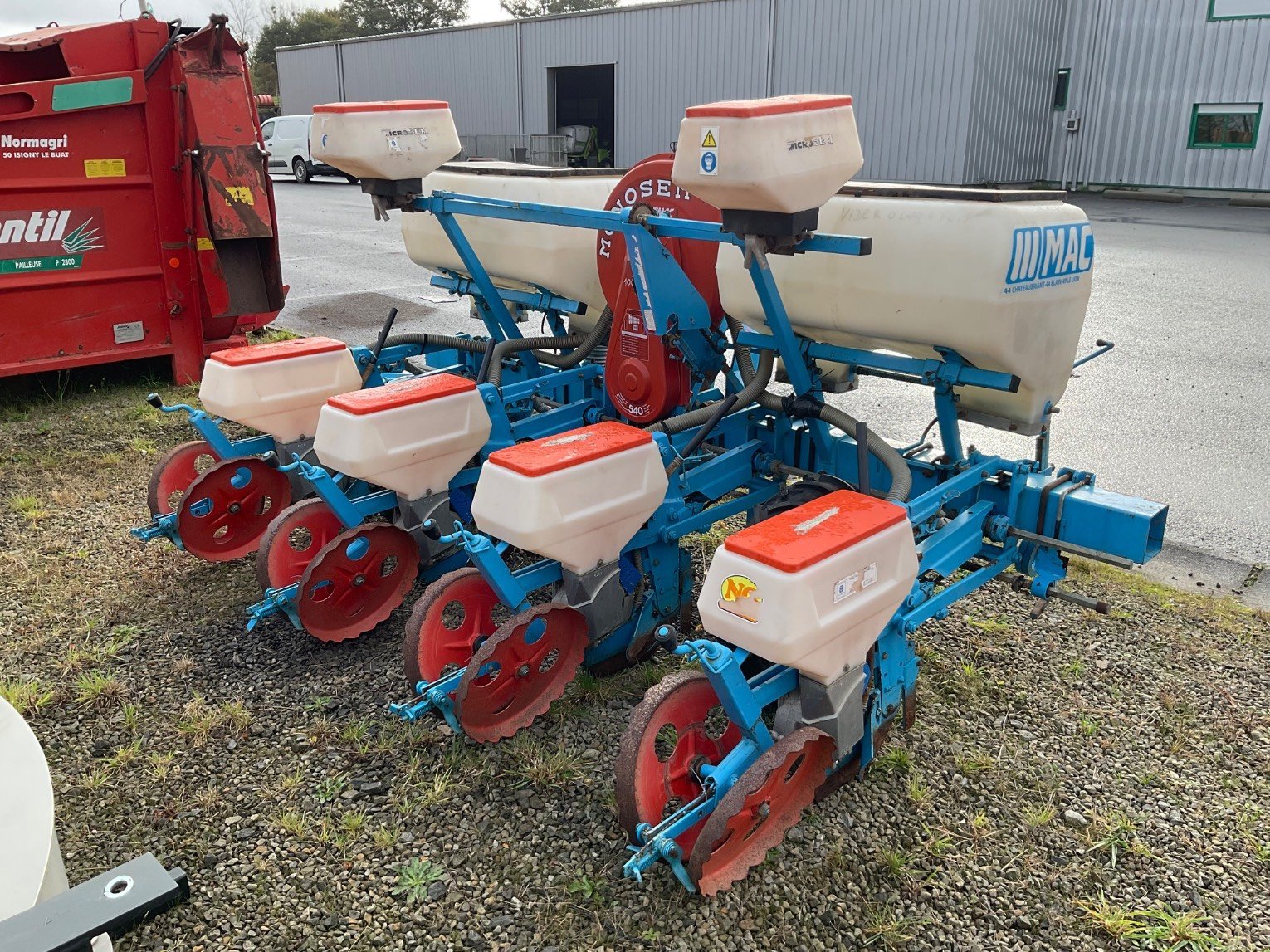 Einzelkornsägerät tip Monosem Semoir monograine NG Monosem, Gebrauchtmaschine in SAINT CLAIR SUR ELLE (Poză 5)