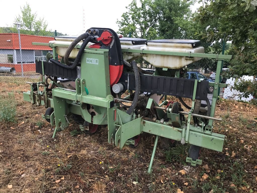 Einzelkornsägerät του τύπου Nodet PL 2, Gebrauchtmaschine σε MORLHON LE HAUT (Φωτογραφία 3)