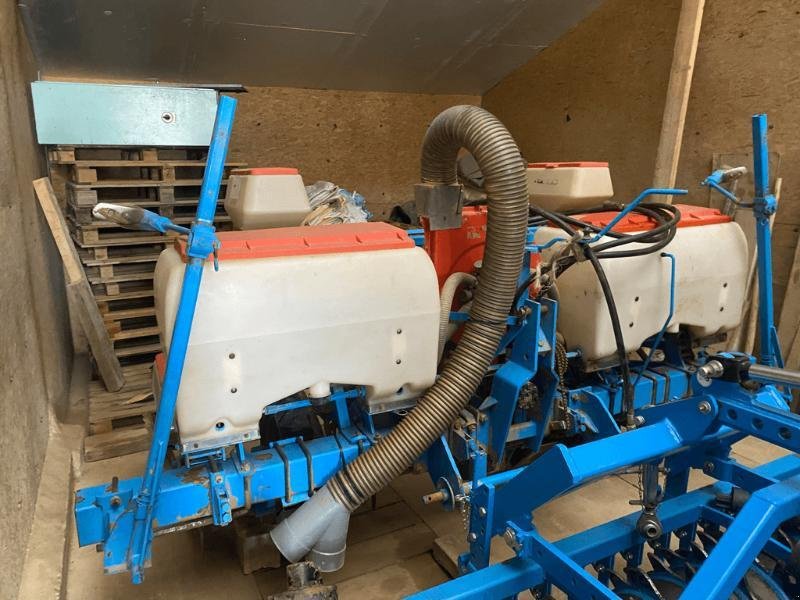 Einzelkornsägerät del tipo Sonstige 4 RANGS, Gebrauchtmaschine In PONTIVY (Immagine 2)