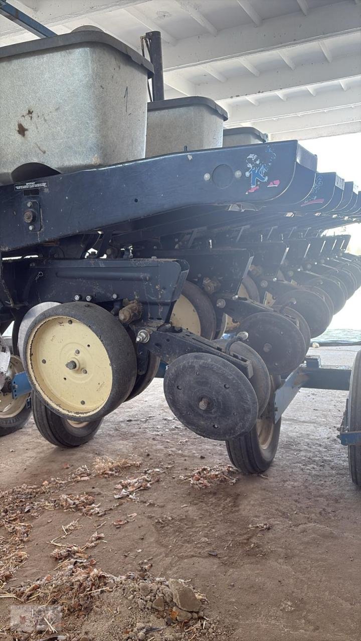 Einzelkornsägerät of the type Sonstige Kinze 2500 8 Reihen, Gebrauchtmaschine in Pragsdorf (Picture 3)