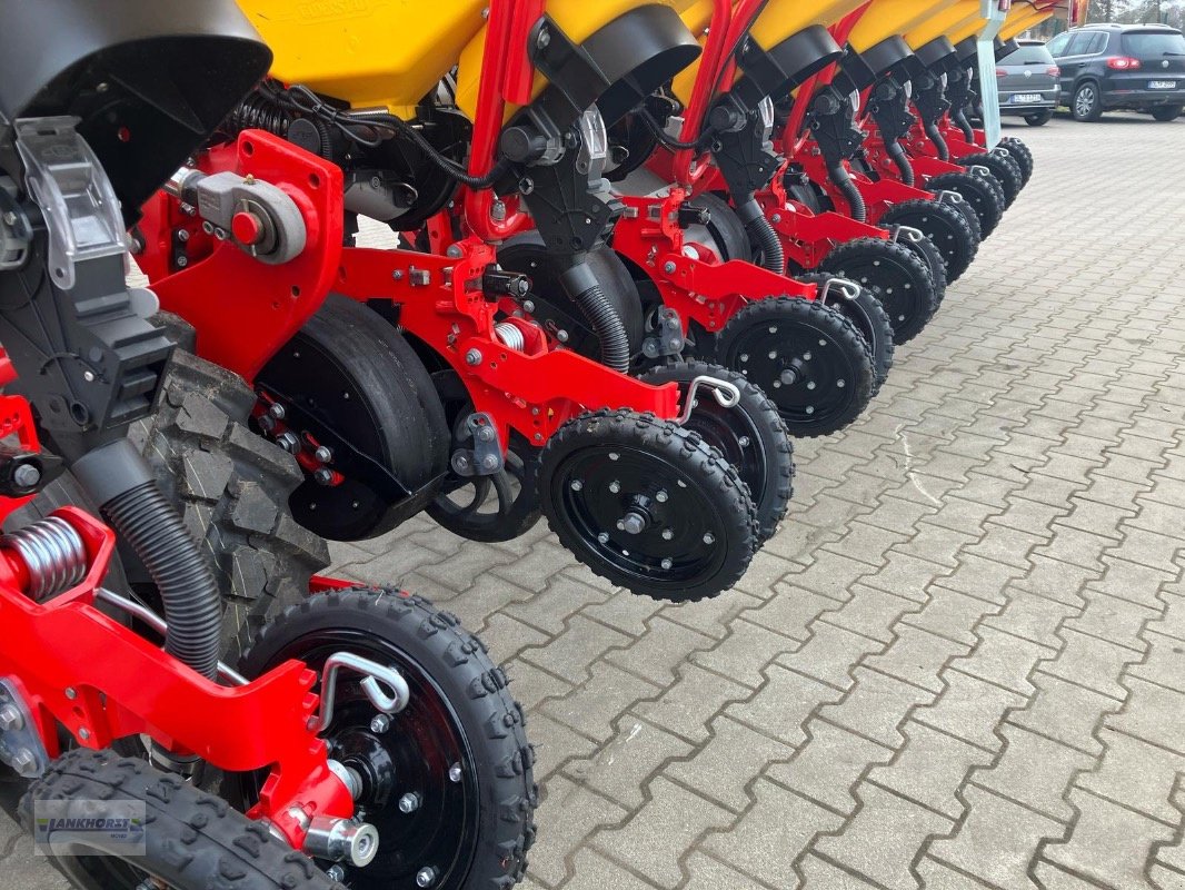 Einzelkornsägerät of the type Väderstad TEMPO F 8, Gebrauchtmaschine in Jever (Picture 11)