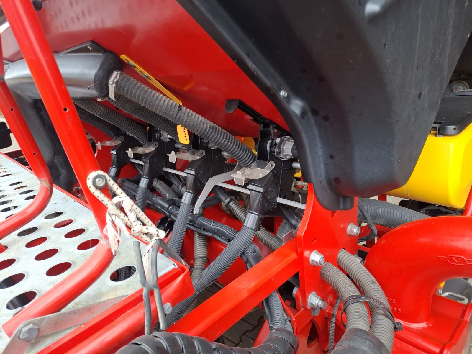 Einzelkornsägerät des Typs Väderstad Tempo TPF 8, Gebrauchtmaschine in Asselfingen (Bild 5)