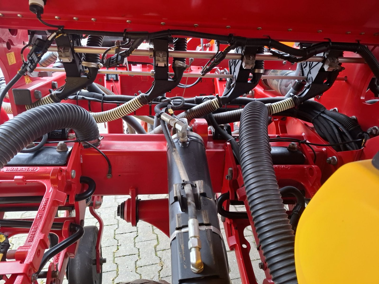 Einzelkornsägerät des Typs Väderstad Tempo TPF 8, Gebrauchtmaschine in Asselfingen (Bild 9)