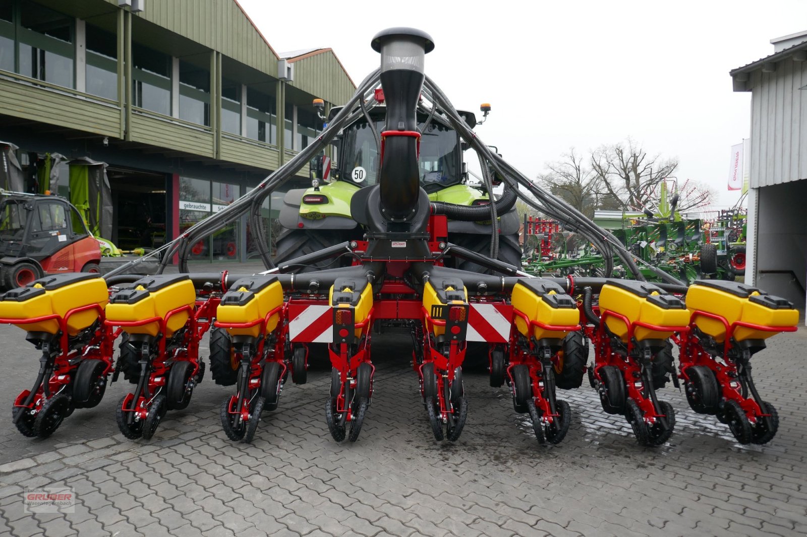 Einzelkornsägerät of the type Väderstad Tempo V 12 mit Fronttank, Neumaschine in Dorfen (Picture 7)
