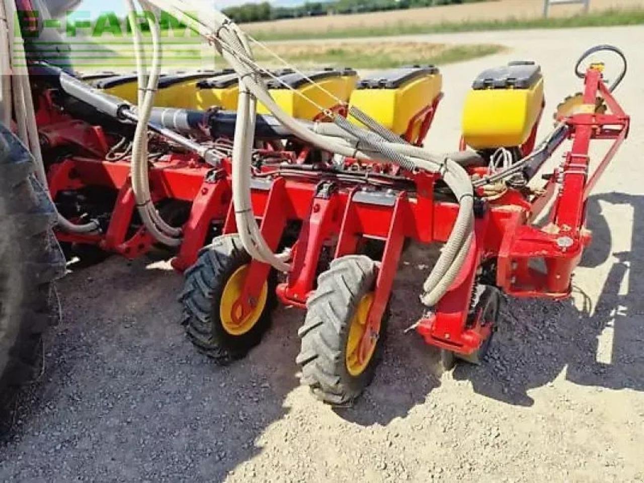 Einzelkornsägerät del tipo Väderstad tempo v11, Gebrauchtmaschine en MONFERRAN (Imagen 4)