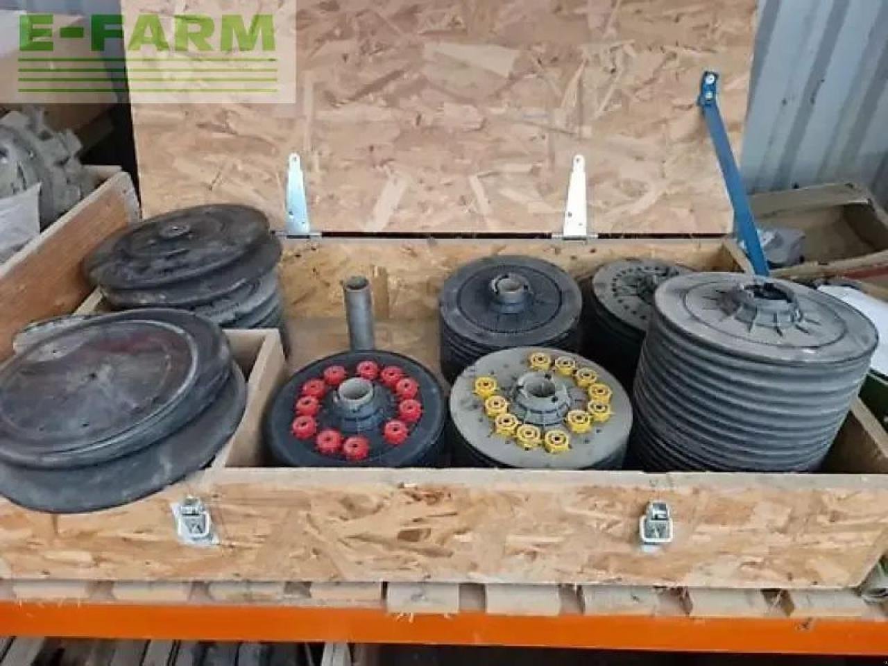 Einzelkornsägerät del tipo Väderstad tempo v11, Gebrauchtmaschine en MONFERRAN (Imagen 13)