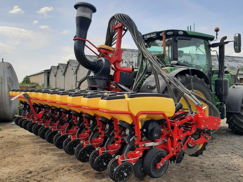 Einzelkornsägerät du type Väderstad TEMPO V12, Gebrauchtmaschine en PRÉFONTAINES (Photo 1)