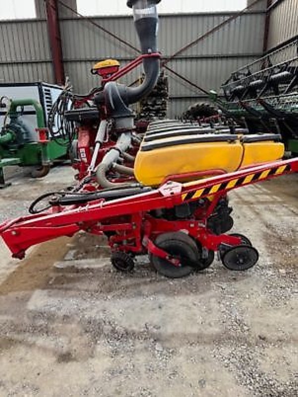 Einzelkornsägerät typu Väderstad Tempo V8, Gebrauchtmaschine v Sainte-Croix-en-Plaine (Obrázek 1)