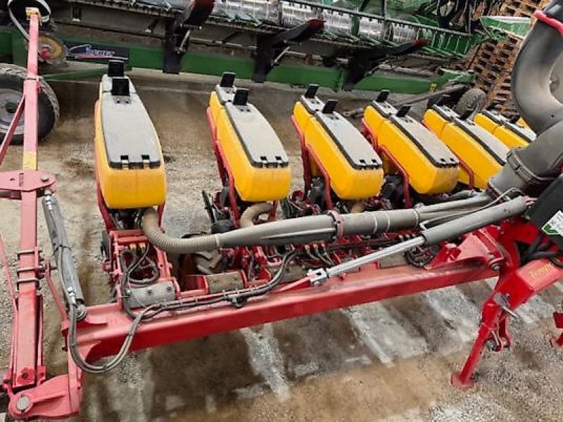 Einzelkornsägerät от тип Väderstad Tempo V8, Gebrauchtmaschine в Sainte-Croix-en-Plaine (Снимка 3)