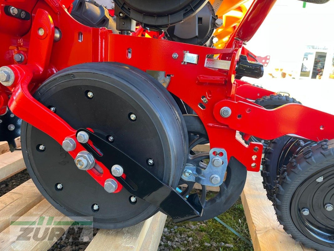 Einzelkornsägerät typu Väderstad TempoV9, Neumaschine v Kanzach (Obrázek 4)