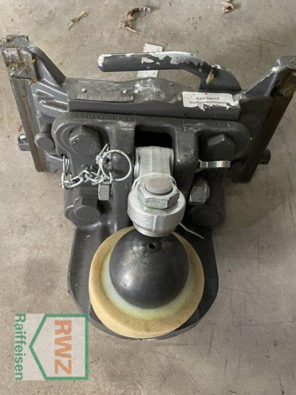 elektronische Zusatzgeräte des Typs Fendt Zugkugelkupplung K 80, Vorführmaschine in Lorsch (Bild 2)