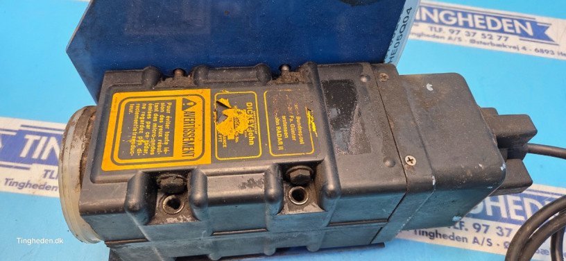 elektronische Zusatzgeräte des Typs Ford 8210, Gebrauchtmaschine in Hemmet (Bild 8)