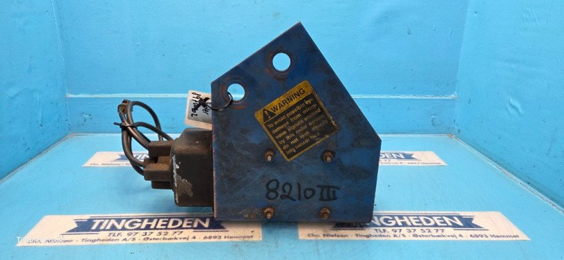 elektronische Zusatzgeräte des Typs Ford 8210, Gebrauchtmaschine in Hemmet (Bild 9)