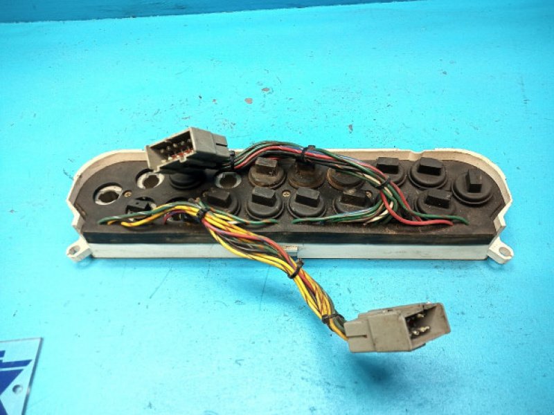 elektronische Zusatzgeräte des Typs Ford 8210, Gebrauchtmaschine in Hemmet (Bild 8)