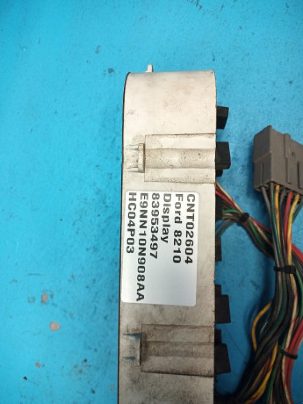 elektronische Zusatzgeräte des Typs Ford 8210, Gebrauchtmaschine in Hemmet (Bild 6)