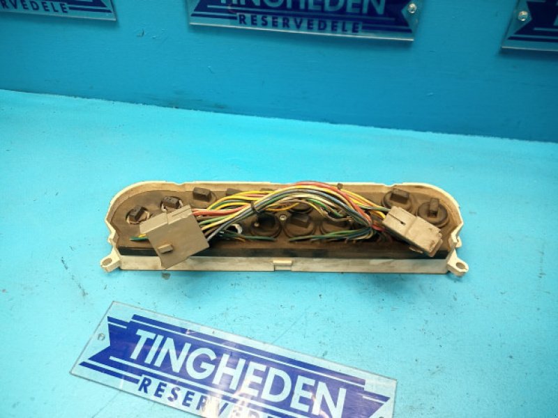 elektronische Zusatzgeräte des Typs Ford 8210, Gebrauchtmaschine in Hemmet (Bild 4)