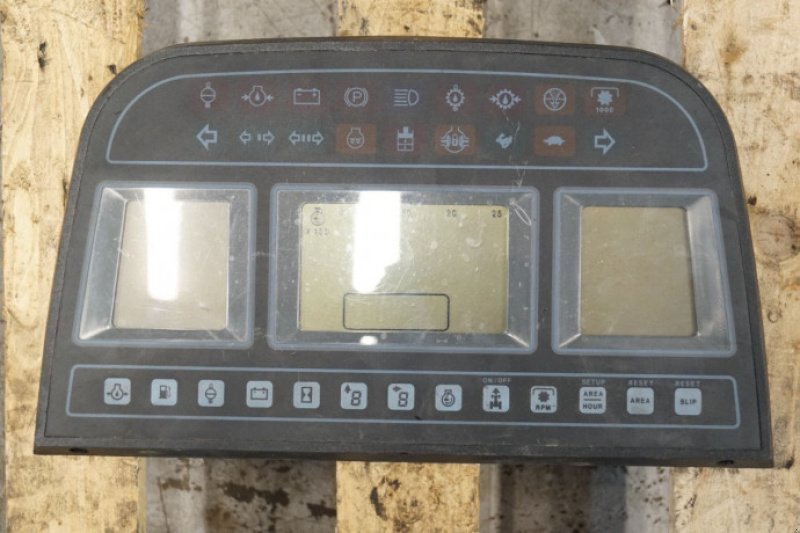 elektronische Zusatzgeräte des Typs New Holland 8240, Gebrauchtmaschine in Hemmet (Bild 7)