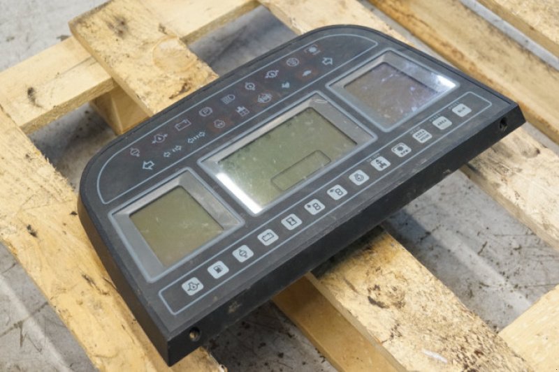 elektronische Zusatzgeräte des Typs New Holland 8240, Gebrauchtmaschine in Hemmet (Bild 8)