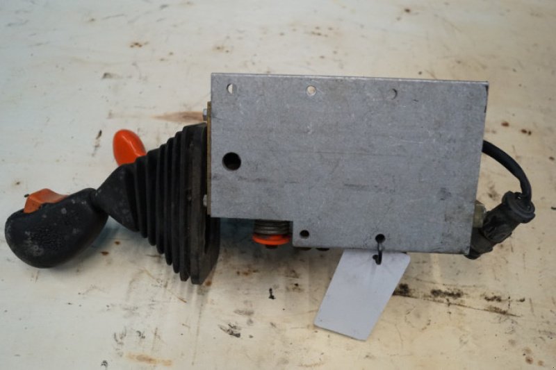 elektronische Zusatzgeräte типа New Holland 8770, Gebrauchtmaschine в Hemmet (Фотография 5)