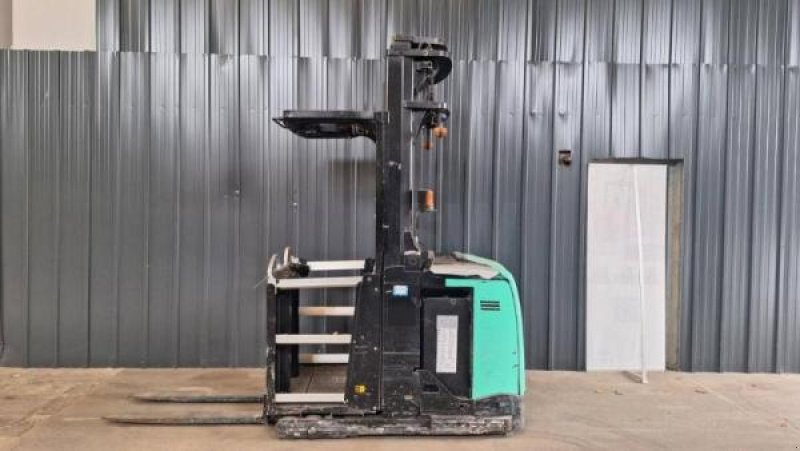 Elektrostapler typu Caterpillar NOH10N, Gebrauchtmaschine w senlis (Zdjęcie 5)