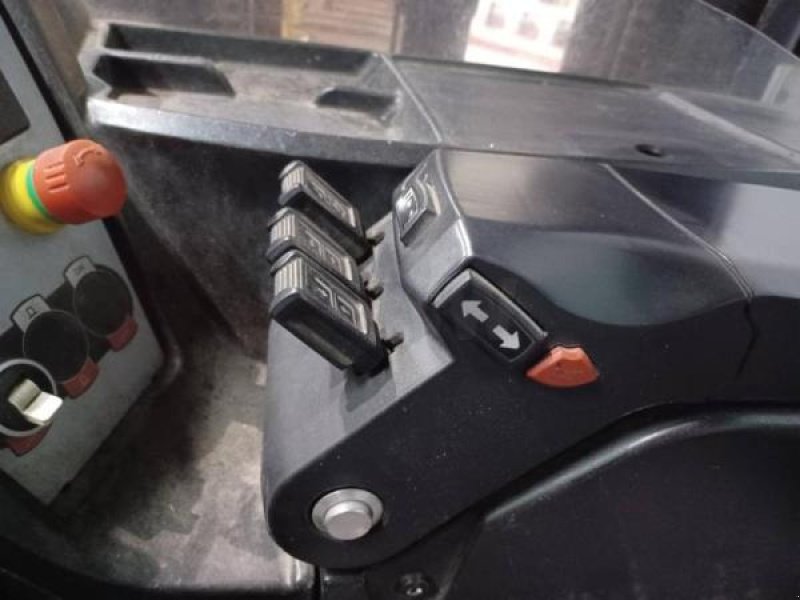 Elektrostapler des Typs Caterpillar NR16N, Gebrauchtmaschine in senlis (Bild 9)