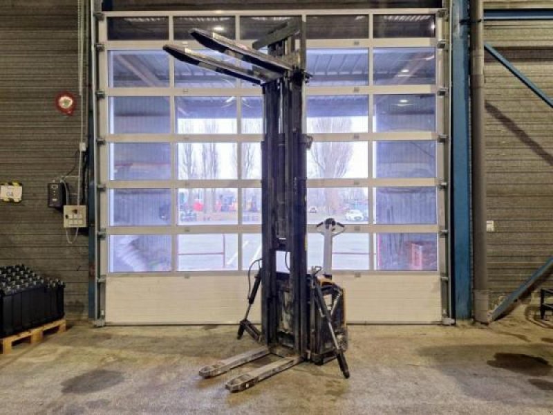 Elektrostapler typu Caterpillar NSP16N, Gebrauchtmaschine w senlis (Zdjęcie 4)