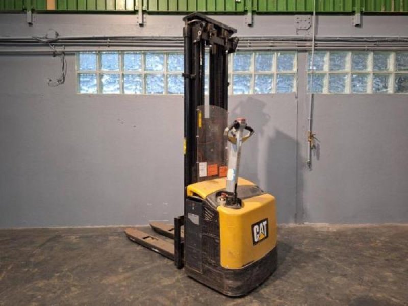 Elektrostapler za tip Caterpillar NSP16N, Gebrauchtmaschine u senlis (Slika 5)