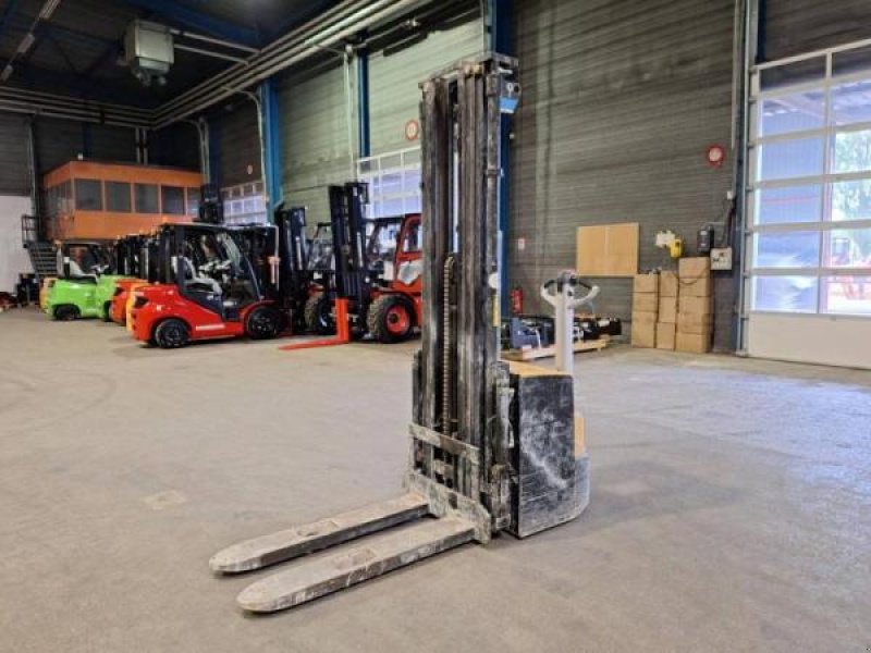 Elektrostapler des Typs Caterpillar NSP16N2, Gebrauchtmaschine in senlis (Bild 5)