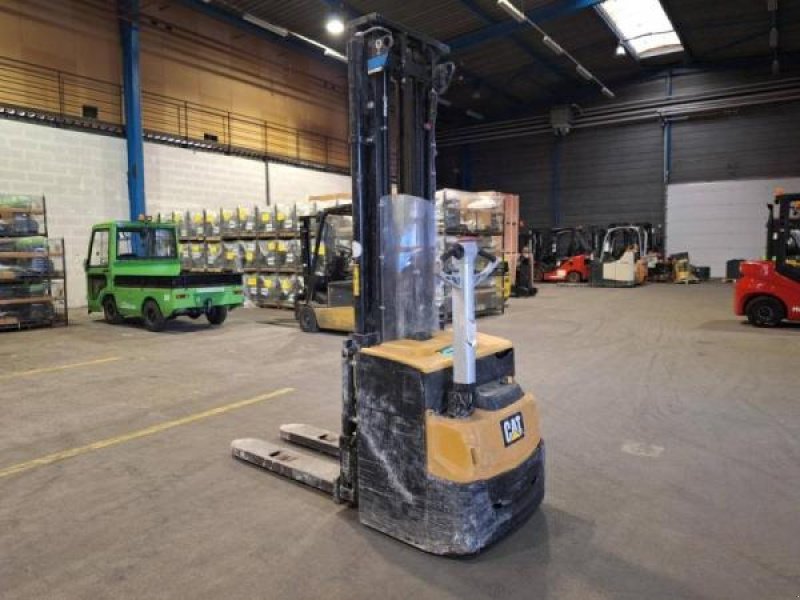Elektrostapler typu Caterpillar NSP16N2, Gebrauchtmaschine w senlis (Zdjęcie 1)