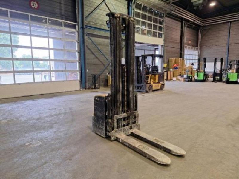 Elektrostapler des Typs Caterpillar NSP16N2, Gebrauchtmaschine in senlis (Bild 4)