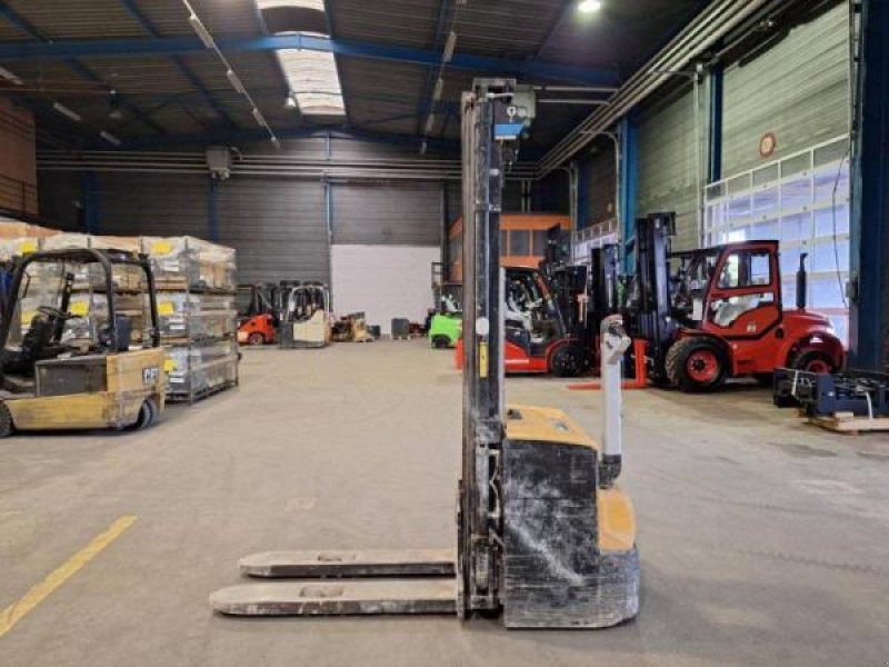 Elektrostapler des Typs Caterpillar NSP16N2, Gebrauchtmaschine in senlis (Bild 7)