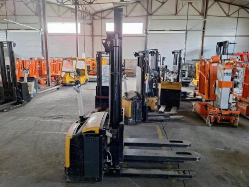Elektrostapler za tip Caterpillar NSP16NI, Gebrauchtmaschine u senlis (Slika 3)