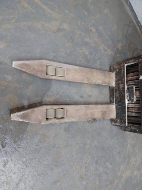 Elektrostapler za tip Caterpillar NSR16N, Gebrauchtmaschine u senlis (Slika 9)