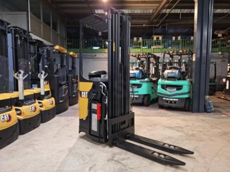 Elektrostapler za tip Caterpillar NSR16N2, Gebrauchtmaschine u senlis (Slika 2)