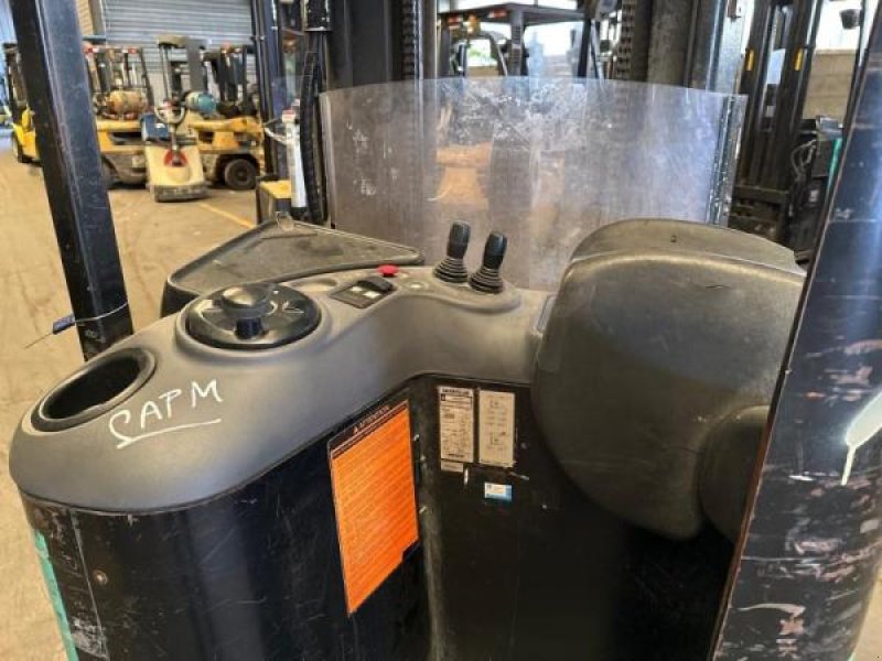 Elektrostapler vrste Caterpillar NSR20N, Gebrauchtmaschine v senlis (Slika 3)