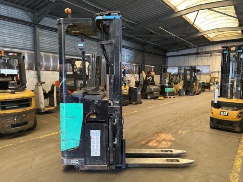 Elektrostapler vrste Caterpillar NSR20N, Gebrauchtmaschine v senlis (Slika 4)