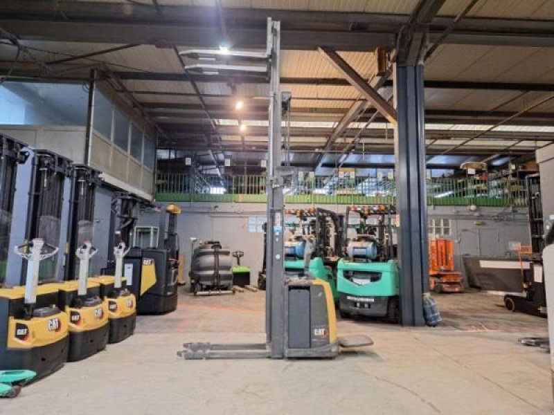 Elektrostapler za tip Caterpillar NSV16P, Gebrauchtmaschine u senlis (Slika 9)