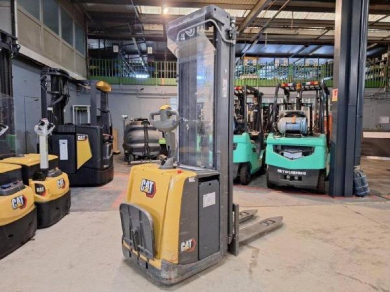 Elektrostapler za tip Caterpillar NSV16P, Gebrauchtmaschine u senlis (Slika 2)